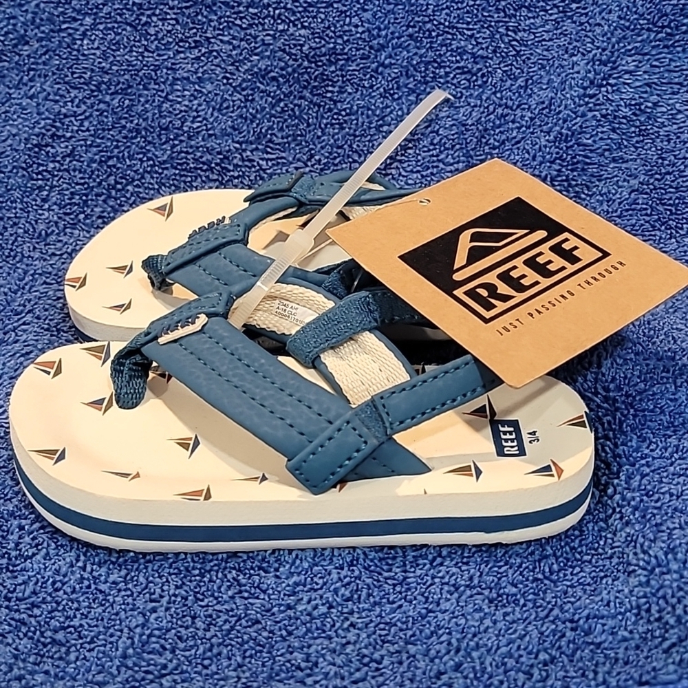 Reef Ahi Mint Boat size 3/4 sandles. New with tags